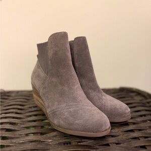 TOMS Grey Sadie Wedge Ankle Bootie | NWT